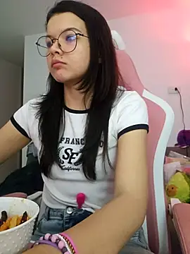 azumiichan online show from February 2026 12:50:01 AM