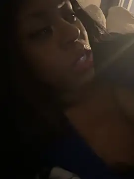 Snapshot of CamGirlLeanna chatting on January 2025 06:45:01 AM CamGirlLeanna online show from January 2025 06:45:01 AM