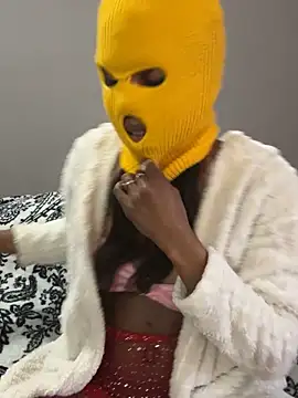 Snapshot of CamGirlLeanna chatting on February 2025 11:34:02 PM CamGirlLeanna online show from February 2025 11:34:02 PM