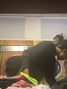 Snapshot of CamGirlLeanna chatting on March 2025 06:50:01 PM CamGirlLeanna online show from March 2025 06:50:01 PM