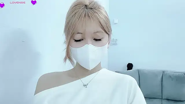 tanhxiu online show from February 2025 09:32:02 PM