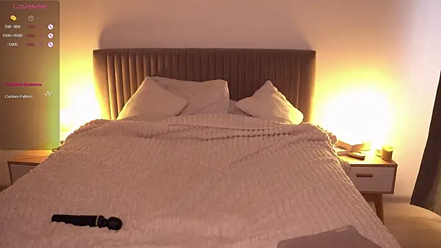 arielbell  online show from November 2025 09:10:01 AM