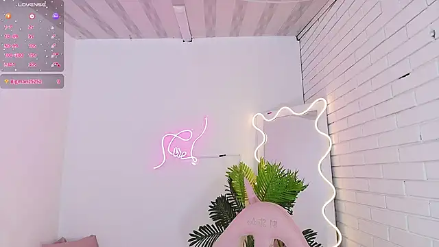 Chiara tay online show from March 2025 06:26:02 AM