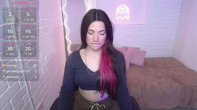 Chiara tay online show from October 2025 12:03:02 PM