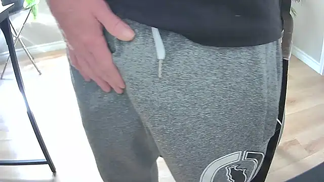 Snapshot of Sexyfunsize chatting on November 2025 04:50:01 PM Sexyfunsize online show from November 2025 04:50:01 PM