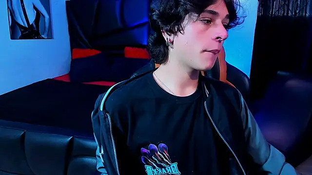 Luke Howland online show from January 2025 08:15:02 PM