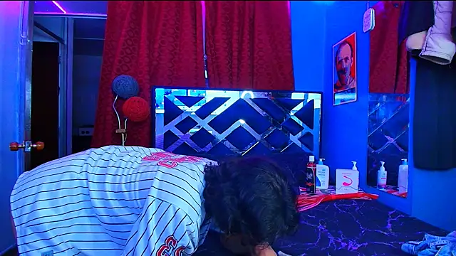 Luke Howland online show from March 2025 03:32:01 AM