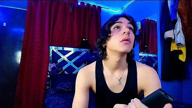 Luke Howland online show from March 2025 07:04:01 PM