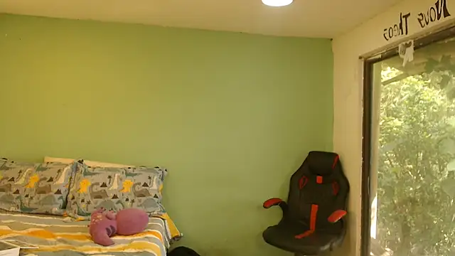 danielitopapuu online show from April 2026 07:28:02 PM