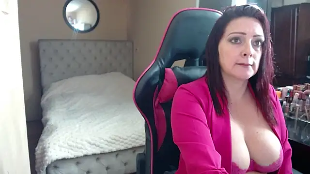 Carol Scottt online show from June 2026 08:36:01 PM