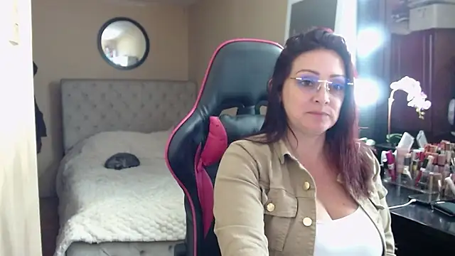 Carol Scottt online show from July 2026 12:12:02 AM