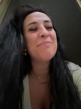 CarolaDrago online show from February 2025 05:15:02 PM