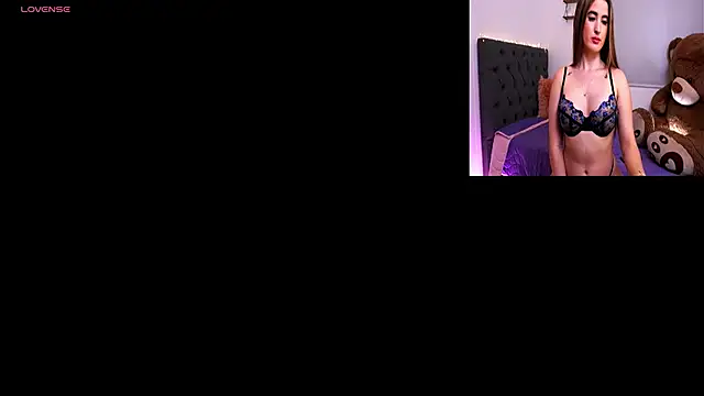 Snapshot of Tiana_sanders chatting on February 2026 01:17:01 AM Tiana sanders online show from February 2026 01:17:01 AM