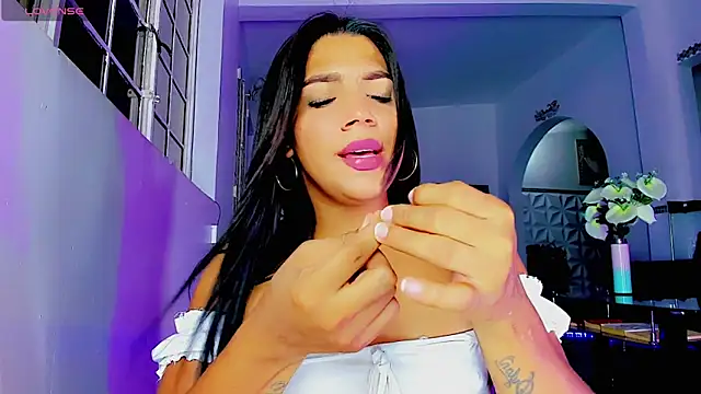 Snapshot of Oficial_angela chatting on December 2024 10:08:02 AM Oficial angela online show from December 2024 10:08:02 AM