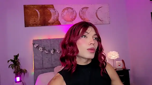 Megan Do Santos online show from December 2025 02:58:02 PM