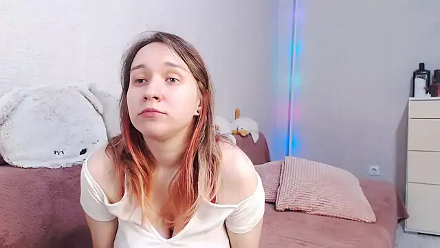 Snapshot of lovely_hayley chatting on June 2026 08:22:02 PM lovely hayley online show from June 2026 08:22:02 PM
