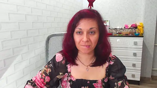 TeasyLana online show from December 2024 06:01:01 AM