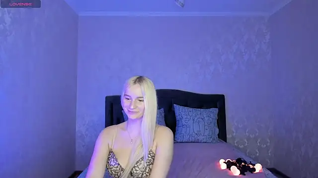 Snapshot of Amanda054 chatting on January 2025 08:59:01 PM Amanda054 online show from January 2025 08:59:01 PM