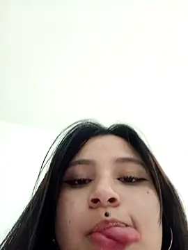 Anne and Mia online show from December 2024 09:35:02 AM