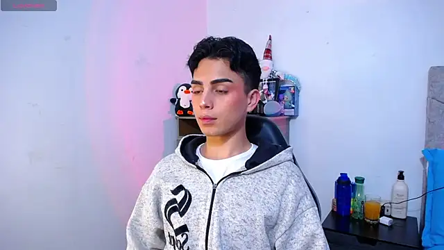 OwenBluee online show from December 2025 11:10:02 PM