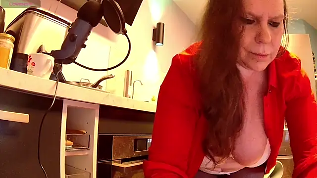 Endrocleia online show from March 2026 01:33:02 AM