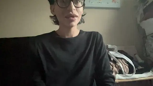 myloveforyouu online show from April 2026 12:39:02 PM