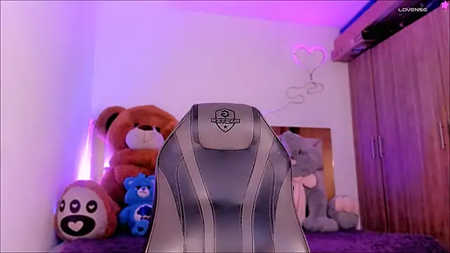 Lucidollts  online show from February 2025 06:25:02 AM