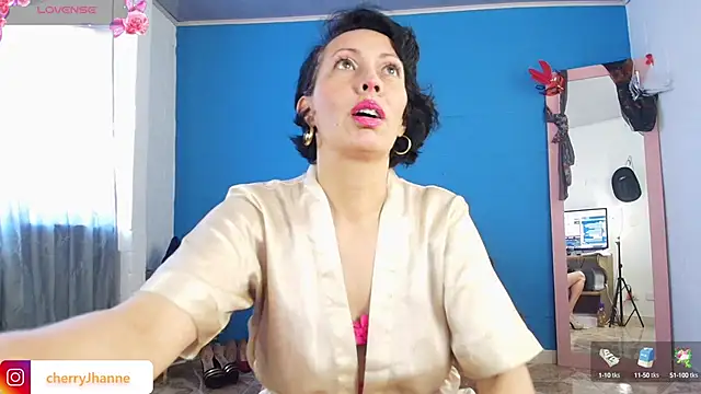 Snapshot of Jhanne_cherry chatting on December 2024 02:38:01 PM Jhanne cherry online show from December 2024 02:38:01 PM