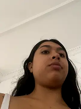 SweetLatiin  online show from November 2025 04:55:01 PM