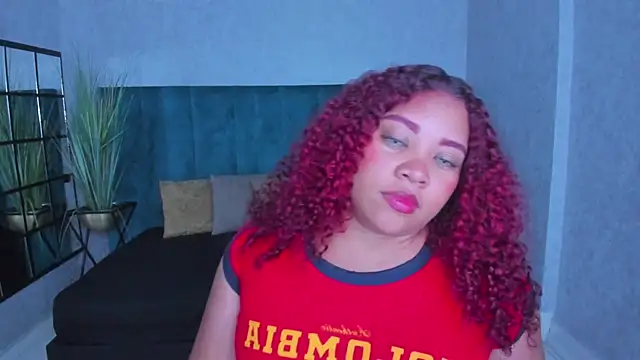 Snapshot of AngelaCoffee chatting on June 2026 02:39:02 AM AngelaCoffee online show from June 2026 02:39:02 AM