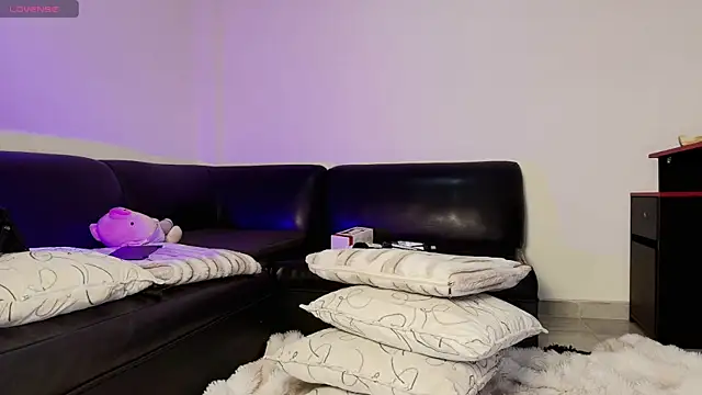 Madeline Dreams online show from July 2026 01:39:02 PM