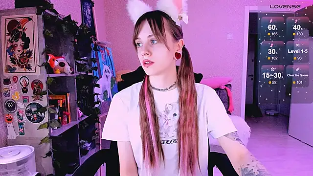 NaniMoore online show from March 2025 08:16:01 PM