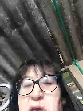 clarita 01 online show from November 2025 11:32:01 AM