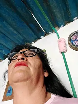 Snapshot of clarita_01 chatting on April 2026 06:14:02 PM clarita 01 online show from April 2026 06:14:02 PM