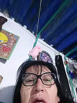 Snapshot of clarita_01 chatting on May 2026 10:09:02 AM clarita 01 online show from May 2026 10:09:02 AM