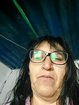 Snapshot of clarita_01 chatting on May 2026 08:27:02 PM clarita 01 online show from May 2026 08:27:02 PM