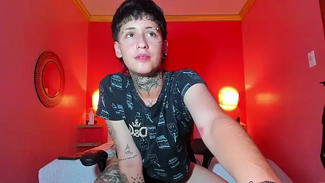 Ethan lennox online show from November 2025 03:47:02 PM