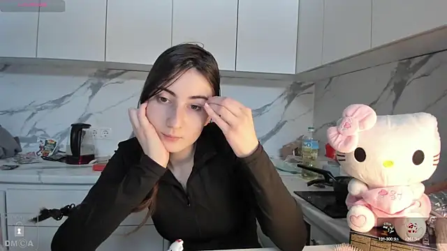 Ayesha Thebestt online show from February 2026 11:13:01 AM