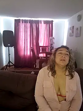 kitty 84 online show from November 2025 03:58:01 PM