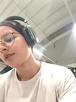  vaness online show from December 2024 06:19:02 AM