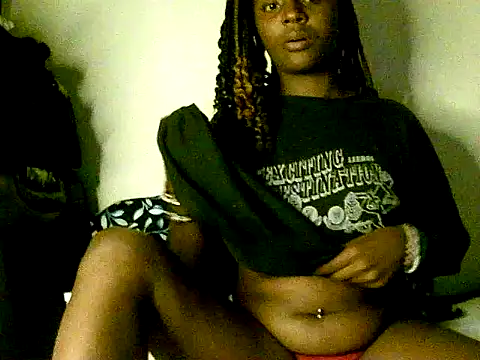 Snapshot of lavishh_linds chatting on January 2025 03:12:01 PM lavishh linds online show from January 2025 03:12:01 PM