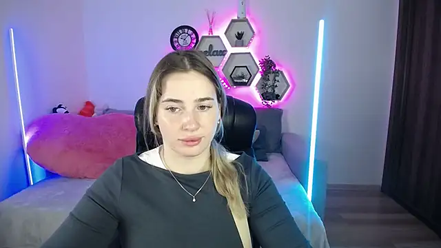 SabrinViolet online show from October 2025 08:11:02 AM