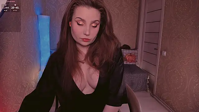 Eesmaaarrr online show from October 2025 11:24:02 PM