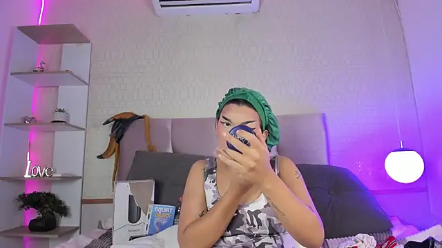 yossi peach cute online show from March 2026 08:59:01 PM