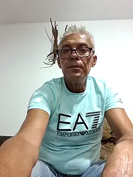 Snapshot of Picolo4111 chatting on September 2025 06:30:02 PM Picolo4111 online show from September 2025 06:30:02 PM