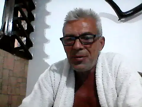 Snapshot of Picolo4111 chatting on September 2025 07:49:02 PM Picolo4111 online show from September 2025 07:49:02 PM