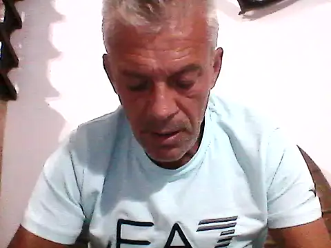 Snapshot of Picolo4111 chatting on September 2025 08:01:02 PM Picolo4111 online show from September 2025 08:01:02 PM