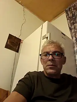 Snapshot of Picolo4111 chatting on October 2025 05:32:02 PM Picolo4111 online show from October 2025 05:32:02 PM