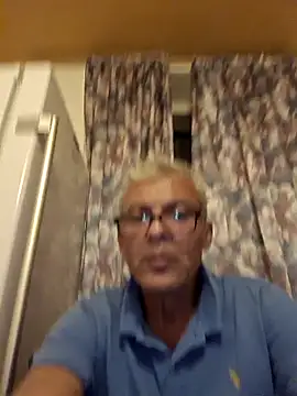 Snapshot of Picolo4111 chatting on October 2025 06:05:02 PM Picolo4111 online show from October 2025 06:05:02 PM