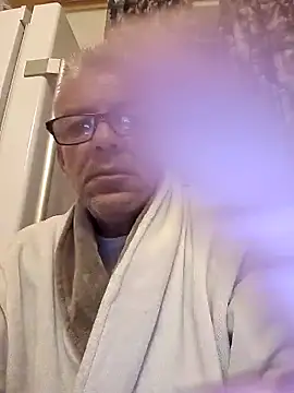 Snapshot of Picolo4111 chatting on October 2025 02:33:01 AM Picolo4111 online show from October 2025 02:33:01 AM